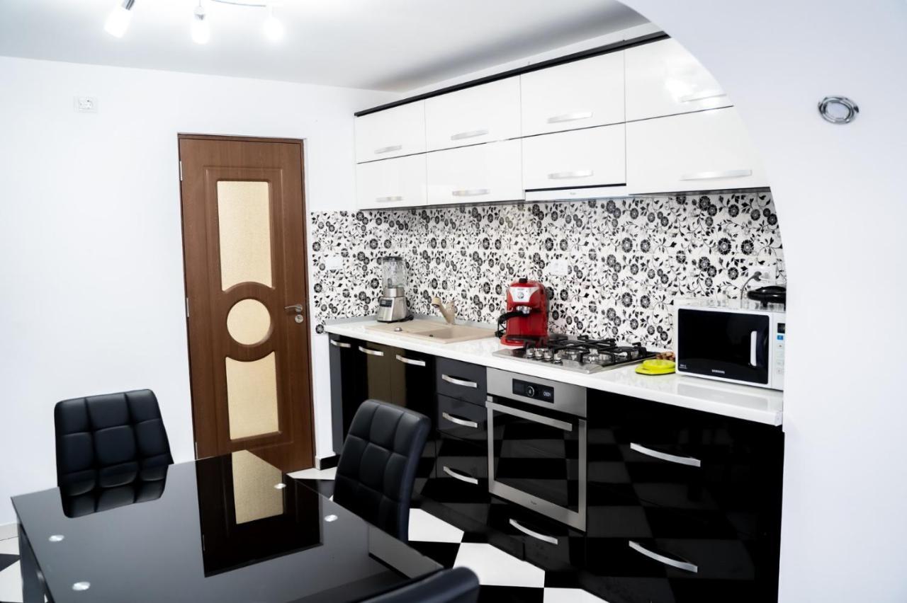 Apartament Luxury Lejlighed Gura Humorului Eksteriør billede